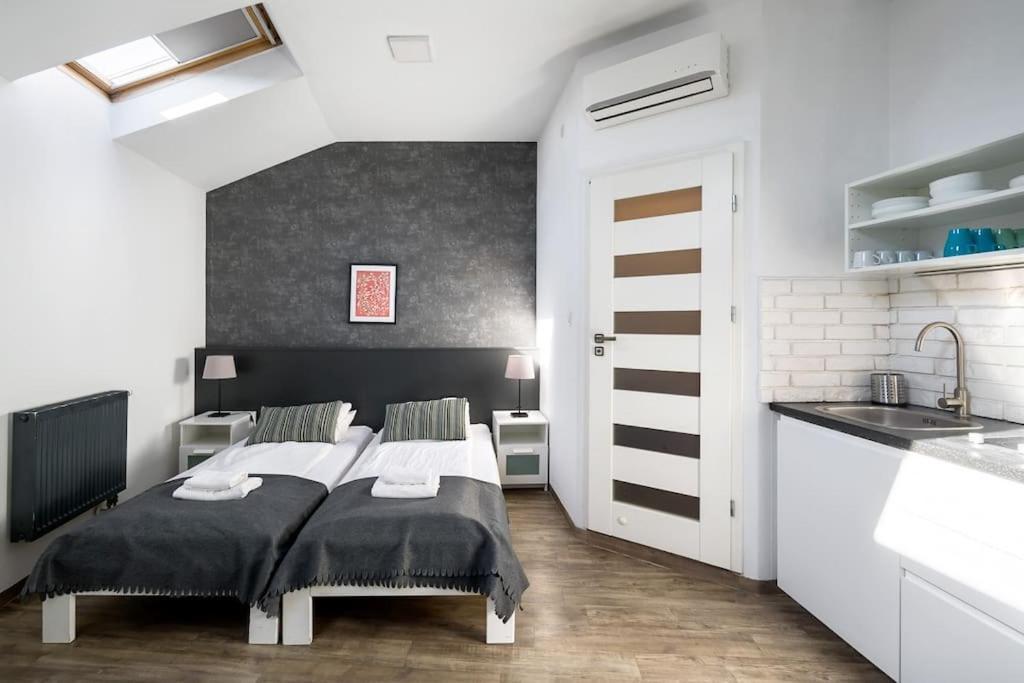 Modern Apartment In The Very Central Location 20 Краков Экстерьер фото