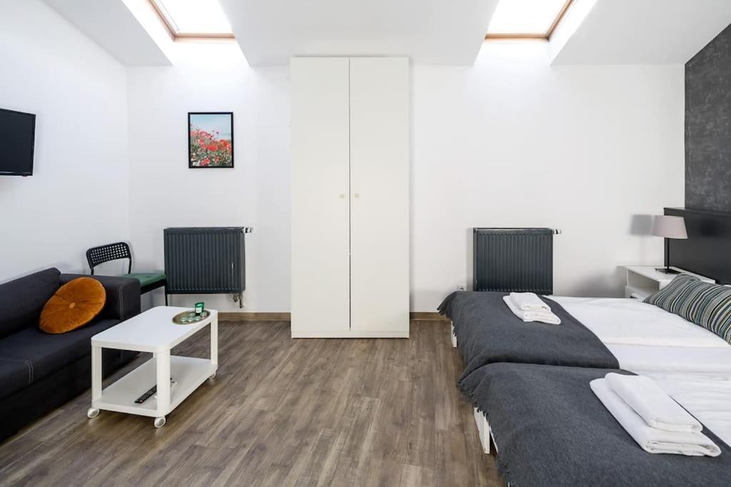 Modern Apartment In The Very Central Location 20 Краков Экстерьер фото
